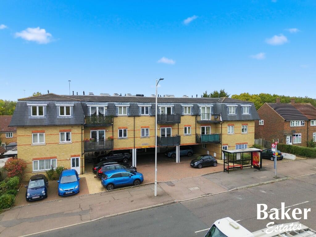 Main image of property: 88 Manford Way, Chigwell, Essex, IG7