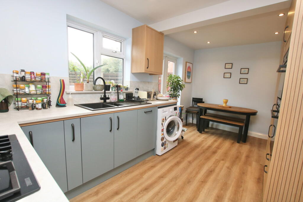 House in Nottingham - View 5