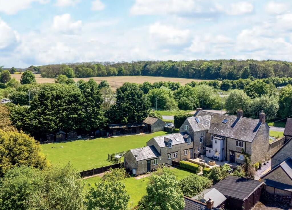 Main image of property: Barley Mow Farm, Evenley, Brackley, Northamptonshire, NN13