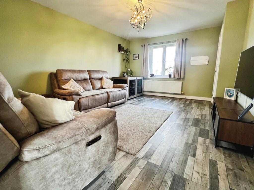 Willow Court, Cowbit, Spalding photo 3