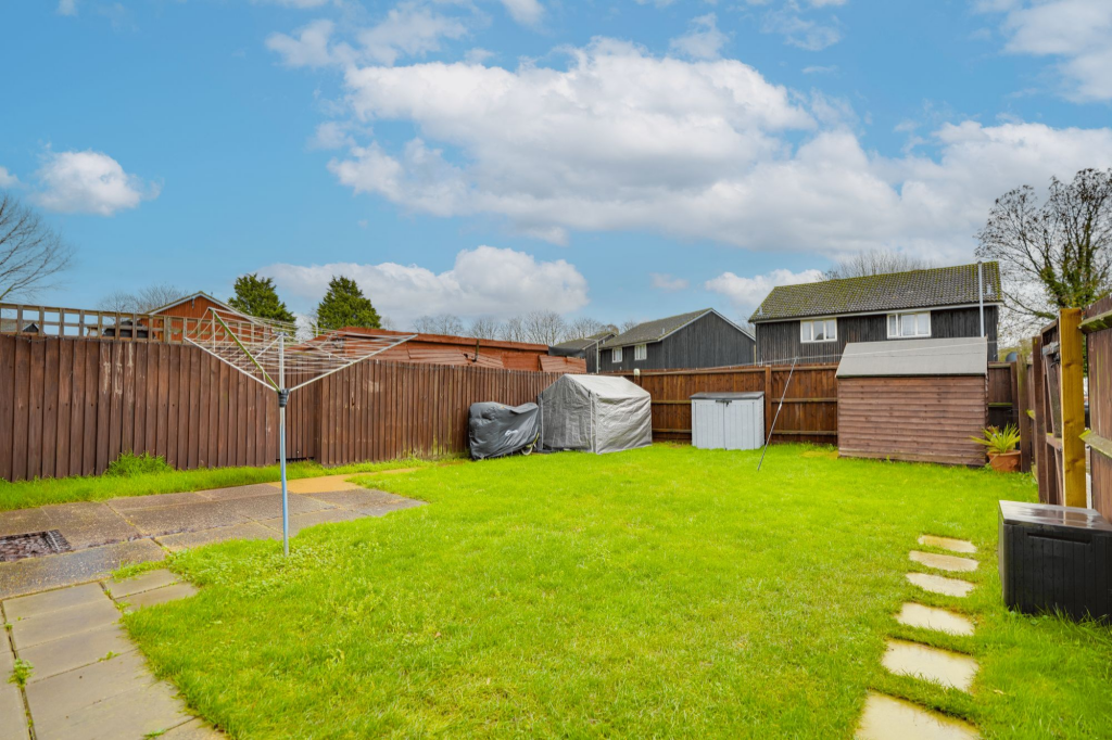 Mill Reef Close, Newmarket, CB8 photo 4