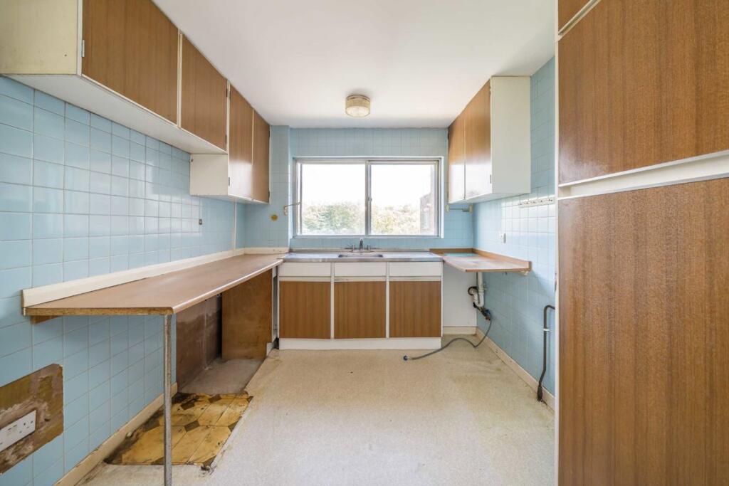 Apartment in London - View 5