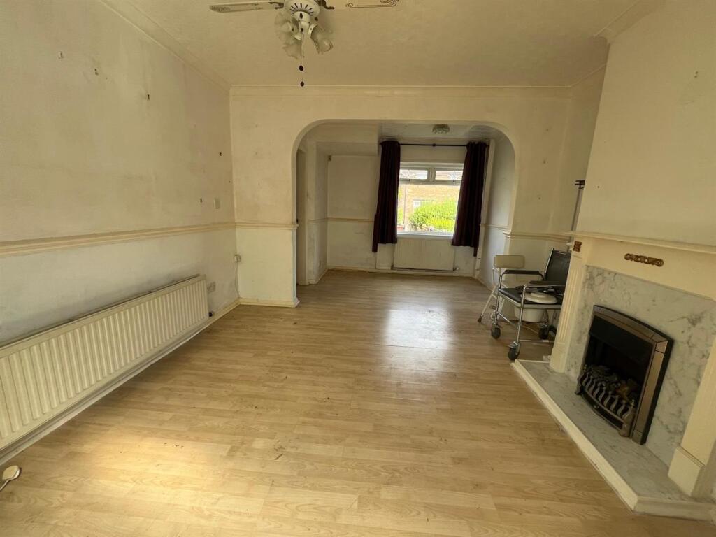 House in Tameside, Greater Manchester - View 3