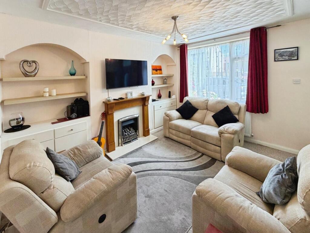 House in Chester, Ellesmere Port - View 4