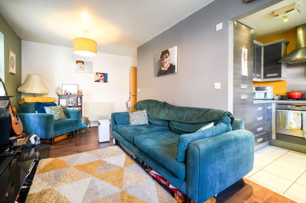 Additional image 4 of Snitterfield Drive, Shirley