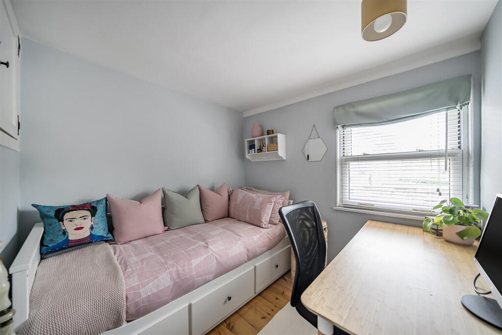 West Street Lane, Carshalton - More