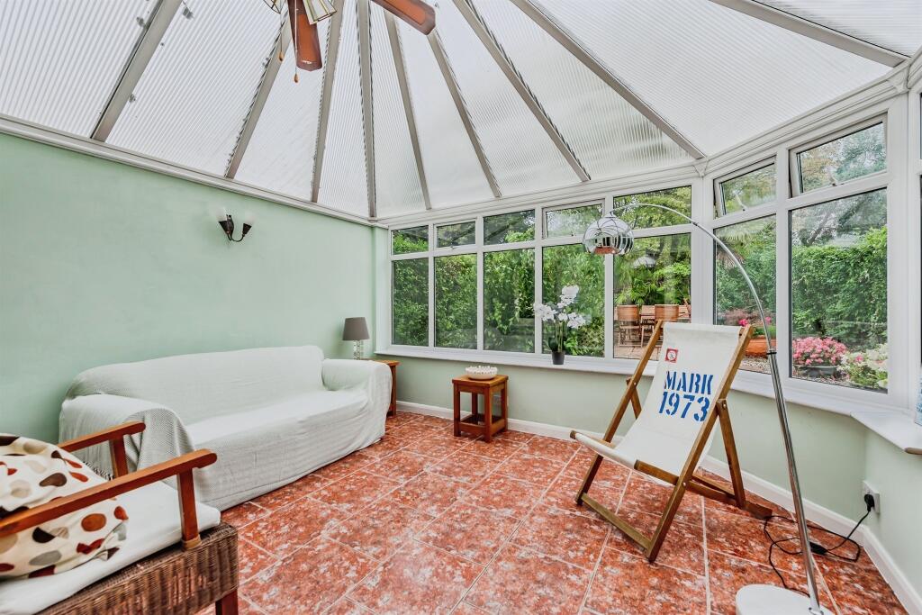 House in Reigate and Banstead, Surrey - View 5
