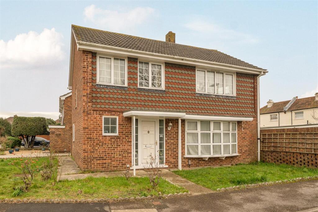 Main image of property: Saville Close, Alverstoke, Gosport