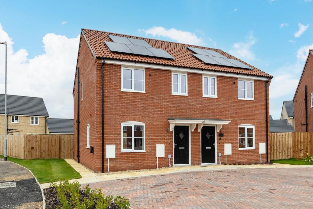 Main image of property: Spalding Road,
Pinchbeck,
PE11 3DT