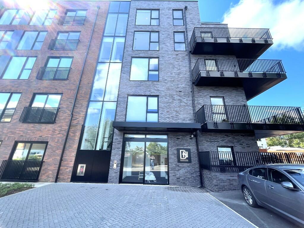 Main image of property: Pickard Close, London, N14