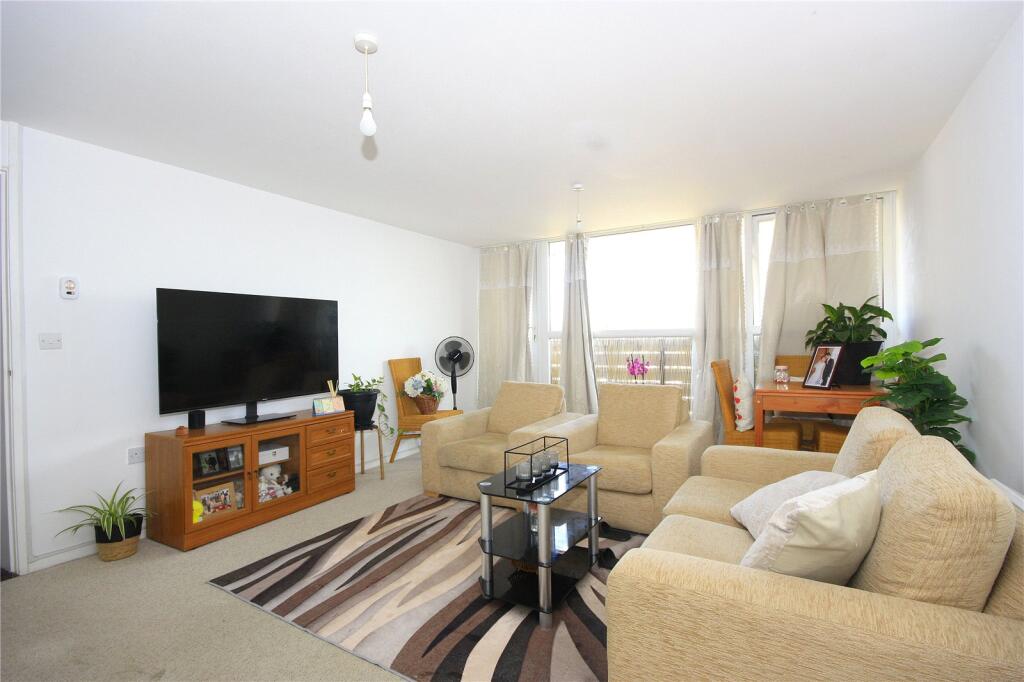 Apartment in Portsmouth - View 3