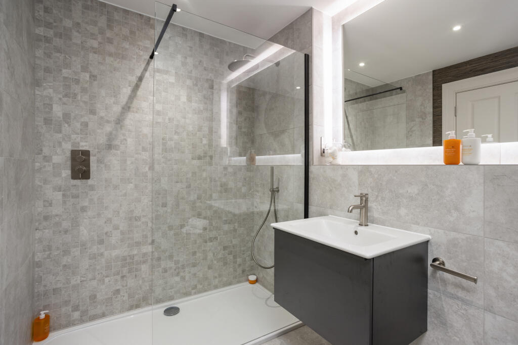 Royal Meadows,
Sciennes Road,
Edinburgh,
EH9 1LG photo 4