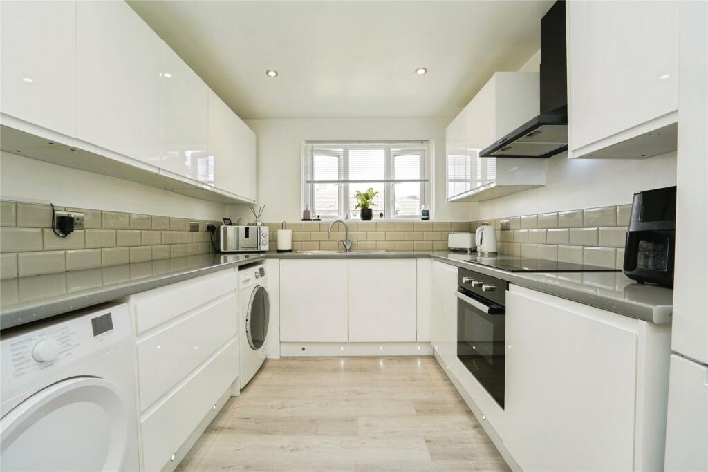 Langley Road, Matson, Gloucester, Gloucestershire, GL4 photo 3