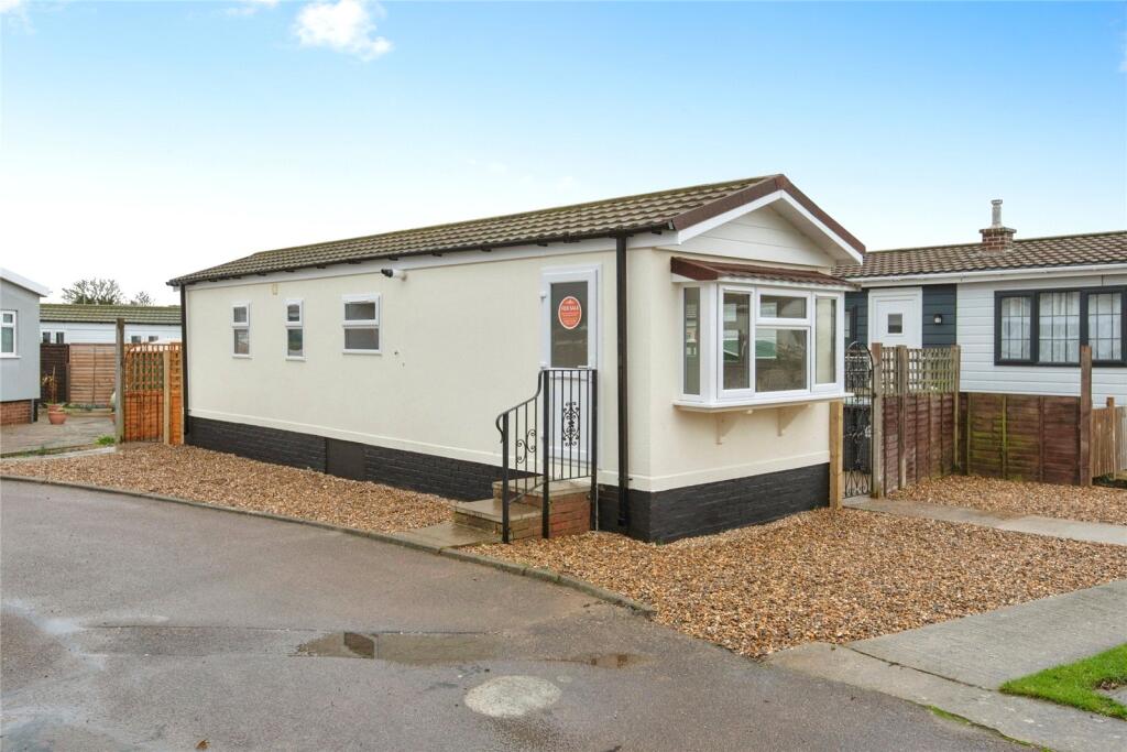 Main image of property: Three Star Park, Bedford Road, Lower Stondon, Henlow, SG16