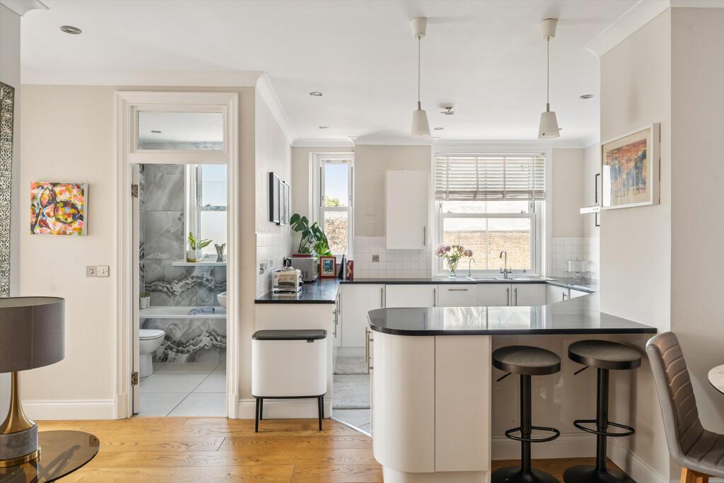 Main image of property: King Edward Mansions, 629 Fulham Road, London SW6