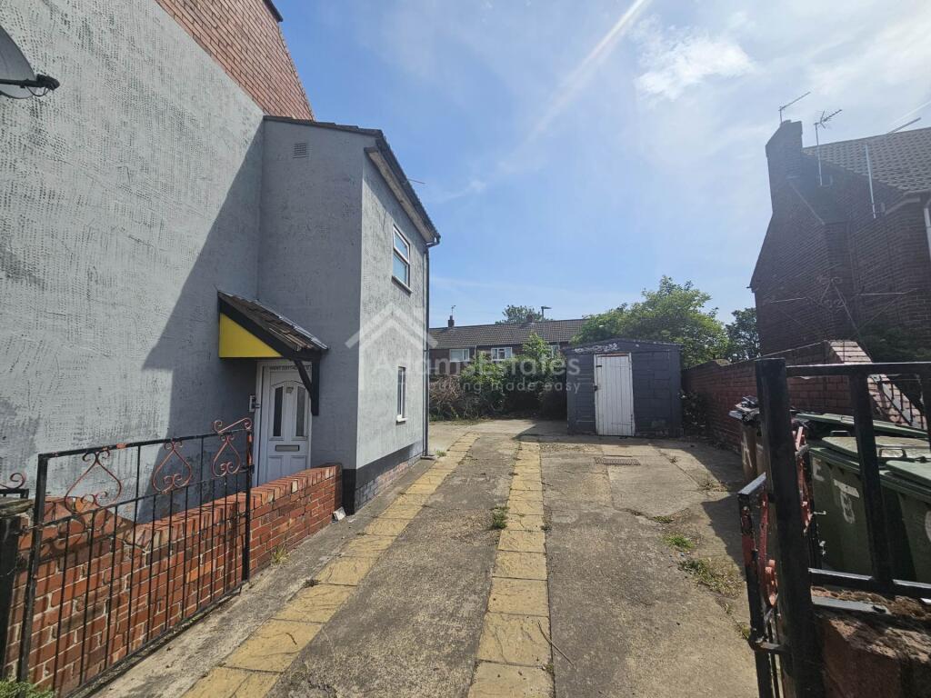 Doncaster Road, Knottingley photo 3