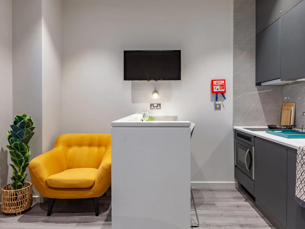 Apartment in London, City of Westminster - View 3