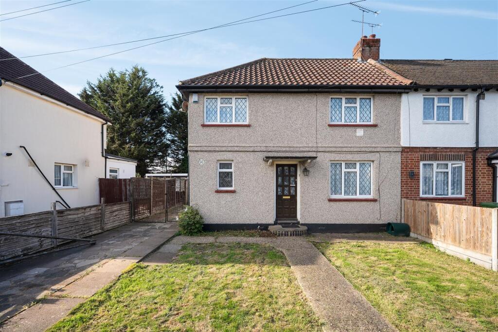3-bed terraced on West Road, West Drayton, £450,000