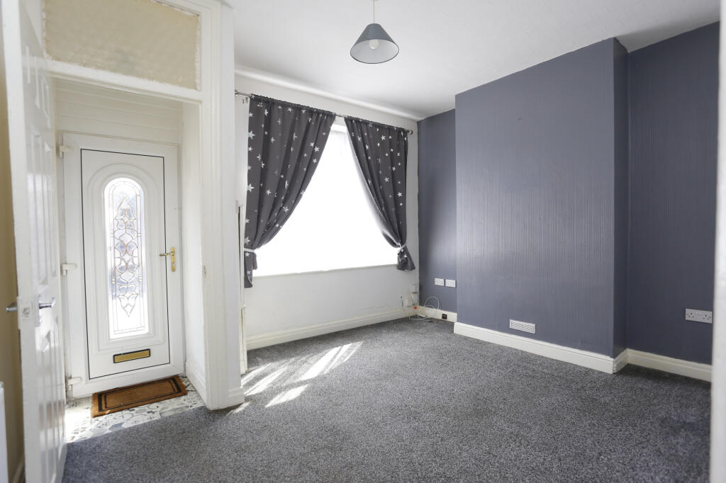 Fairfield Road,  Blackpool, FY1 photo 4