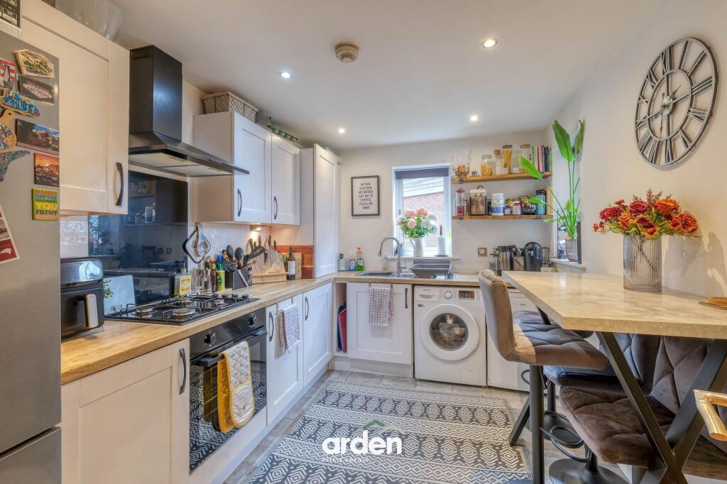 Apartment in Birmingham, Kineton Green - View 4
