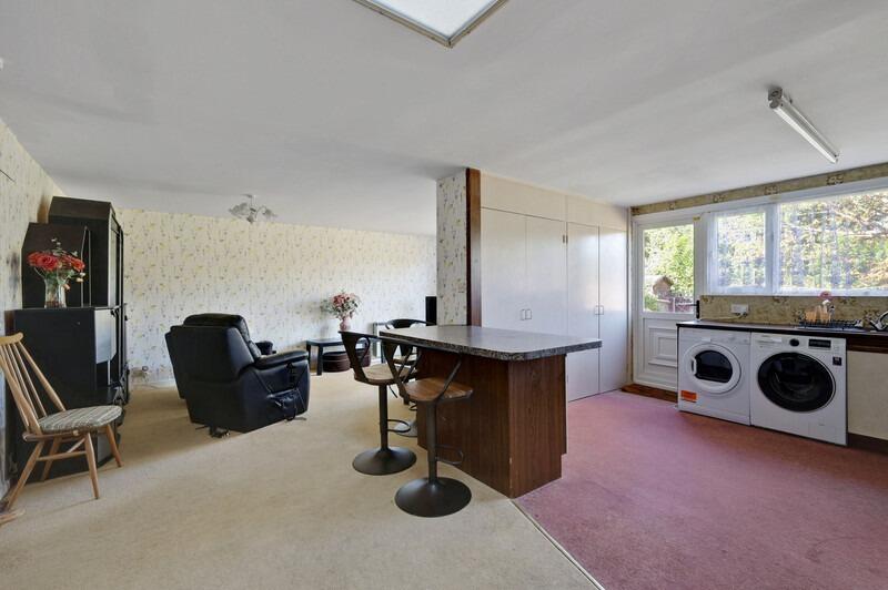 Gun Hill Place, Basildon, Essex, SS16 photo 4