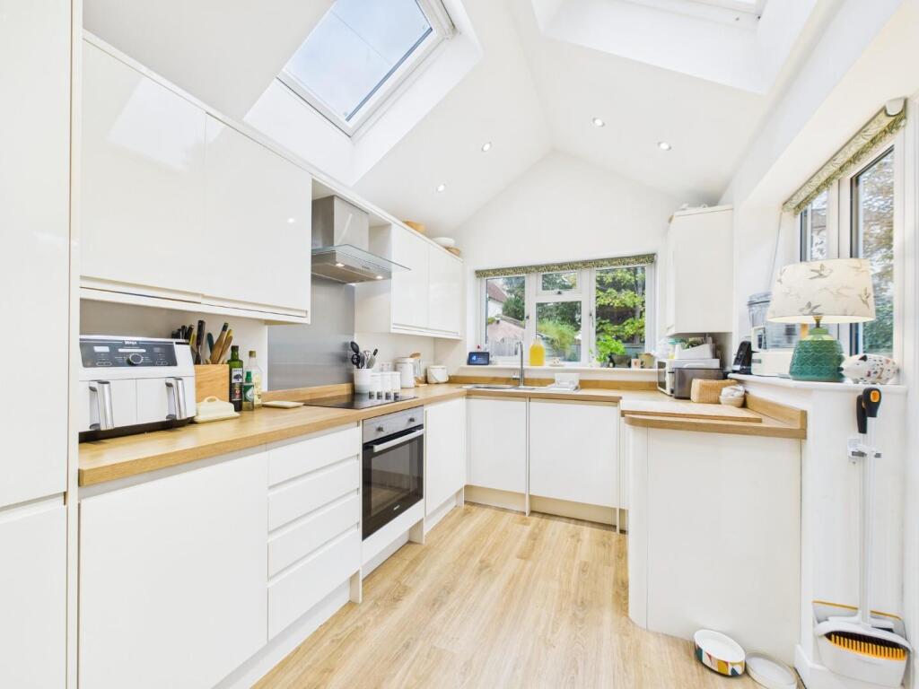 3-bed detached on Coach House Lane, St. George, Bristol, £435,000
