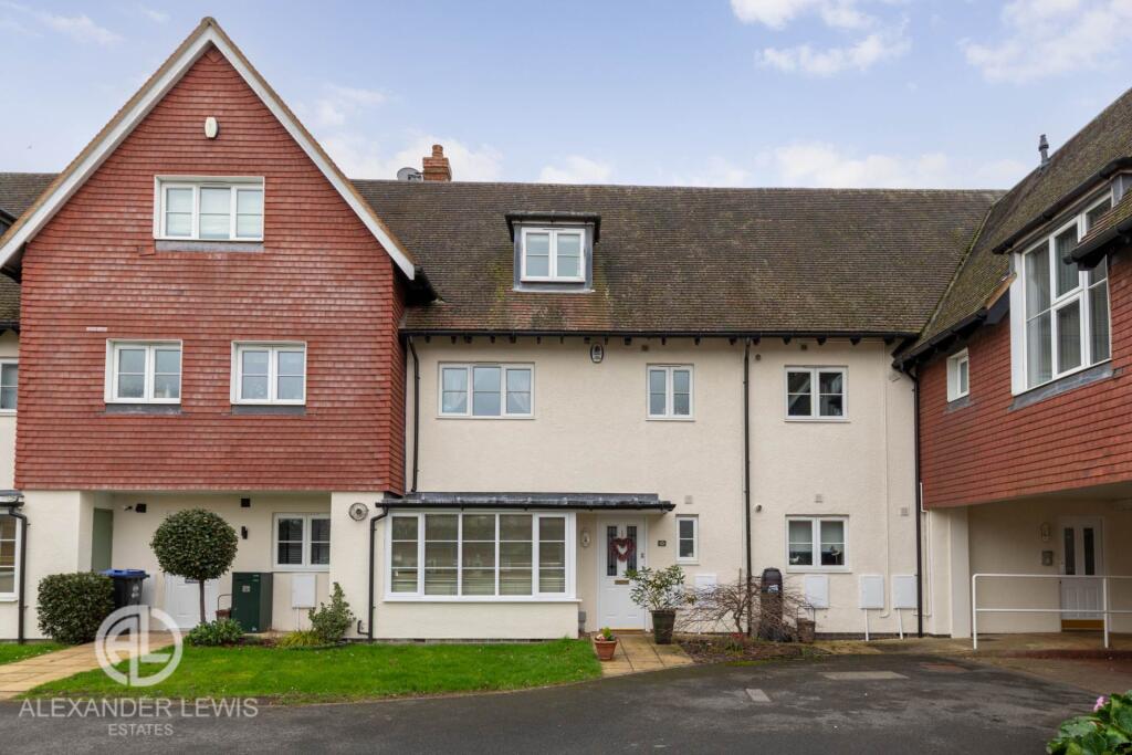 Main image of property: Nursery Court, Letchworth Garden City, SG6 4TS