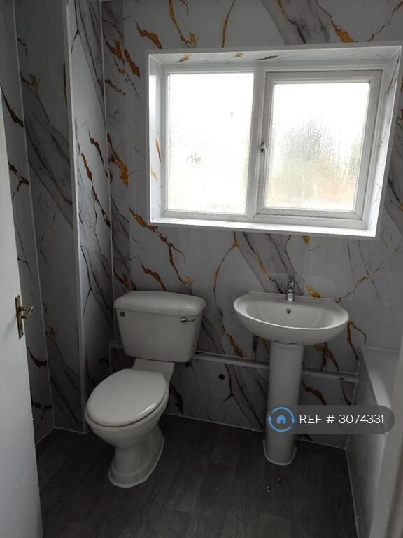 Apartment in Milton Keynes - More