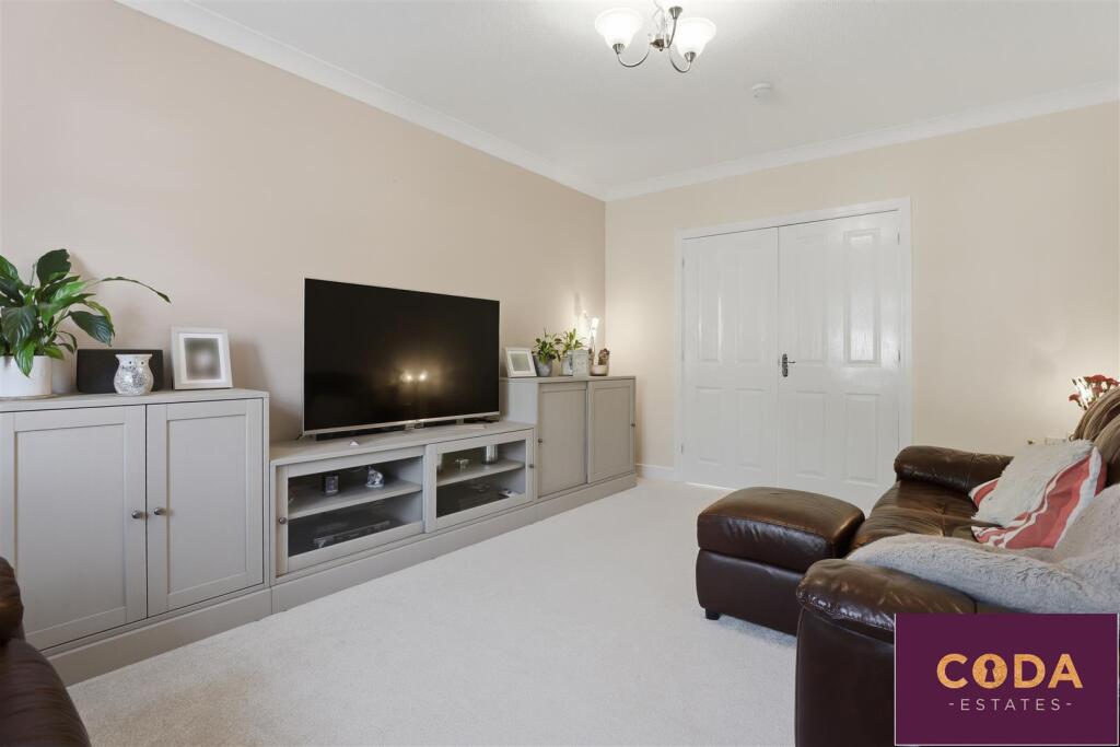 Scalloway Road, Gartcosh, Glasgow photo 4
