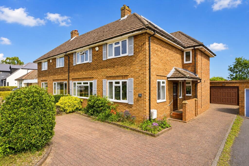 Abbey Avenue, St. Albans, Hertfordshire, AL3 - View 3
