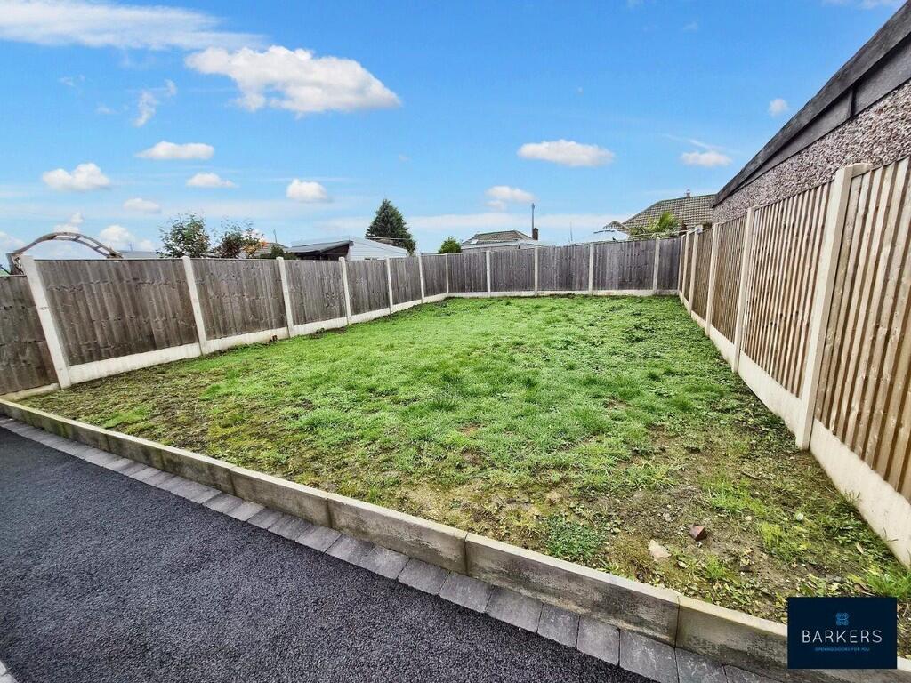 Lawrence Crescent, Heckmondwike photo 2