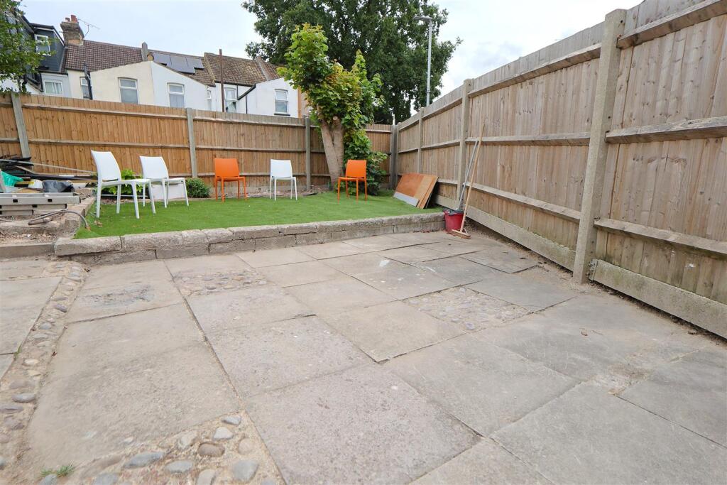 House in Rochester - View 5