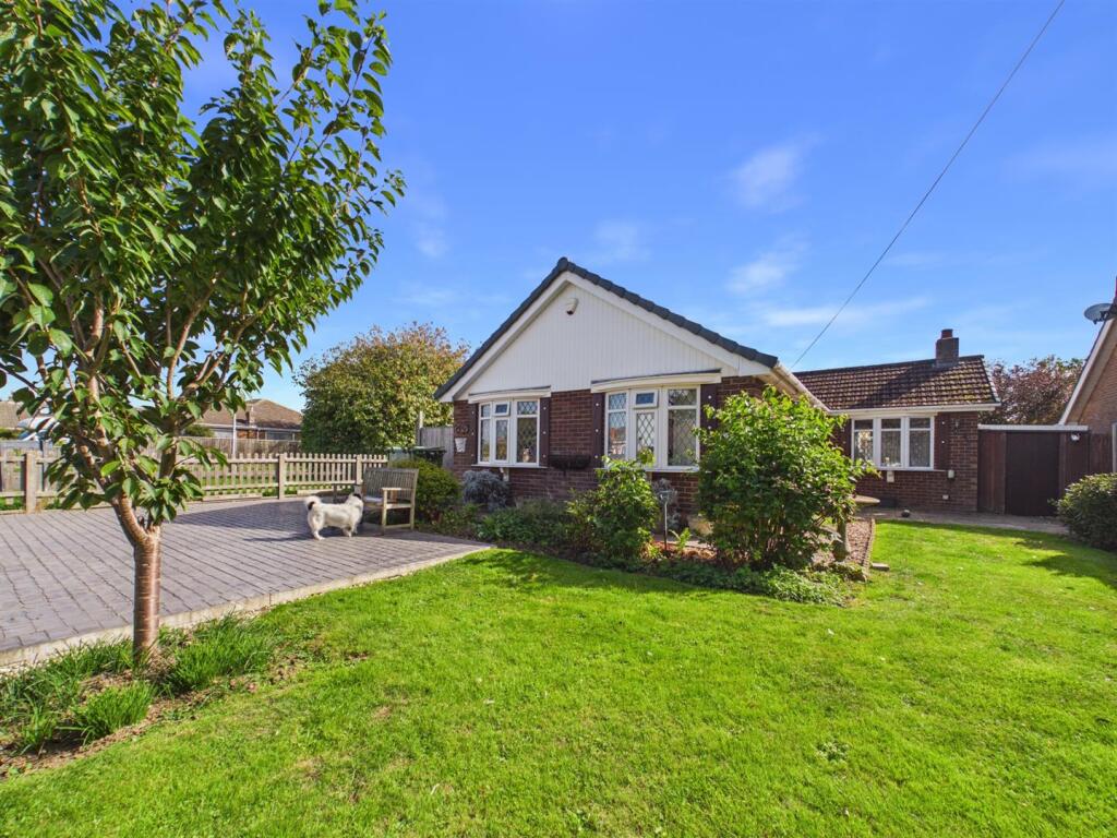 3-bed detached on Church Road, Mablethorpe, £309,995