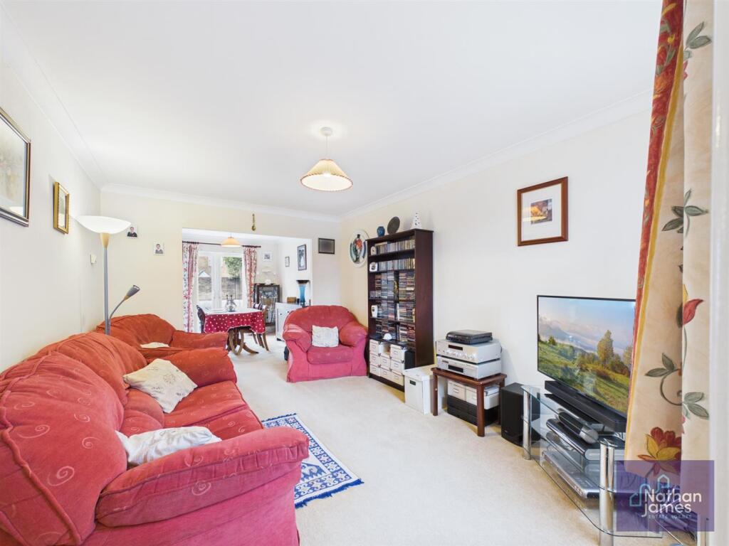 House in Newport - View 2