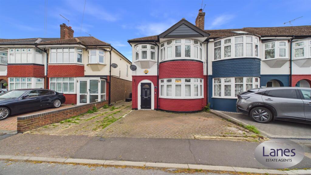 Main image of property: College Road, Cheshunt