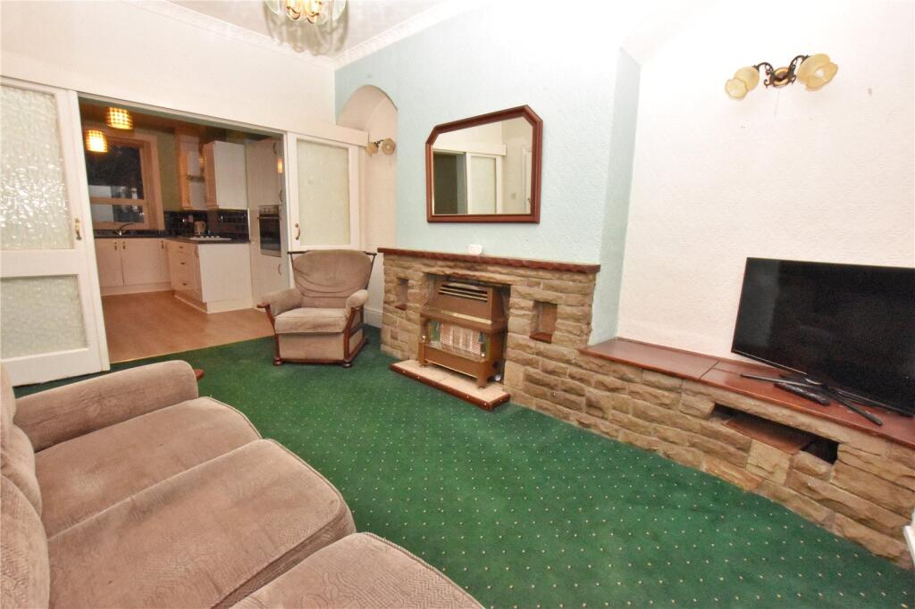 Dinting Vale, Glossop, Derbyshire, SK13 photo 3