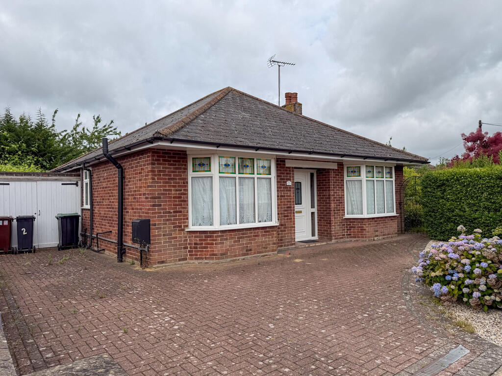 Main image of property: Kingswood Road, Colchester