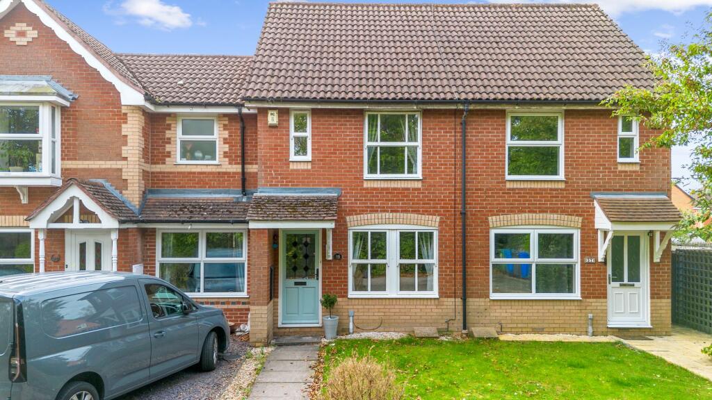 Main image of property: Holbrook Close, Great Sankey, WA5