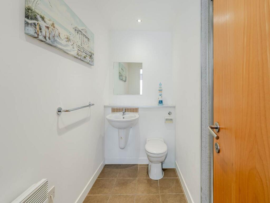 Apartment in Edinburgh - More