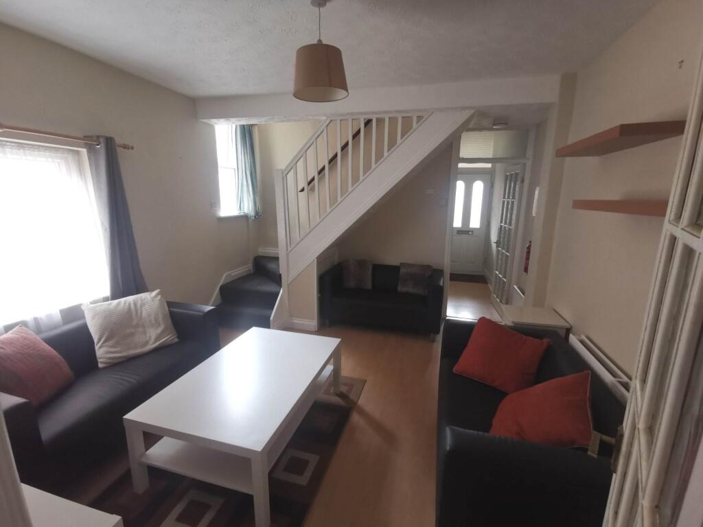 Main image of property: Foxhill Road, Reading