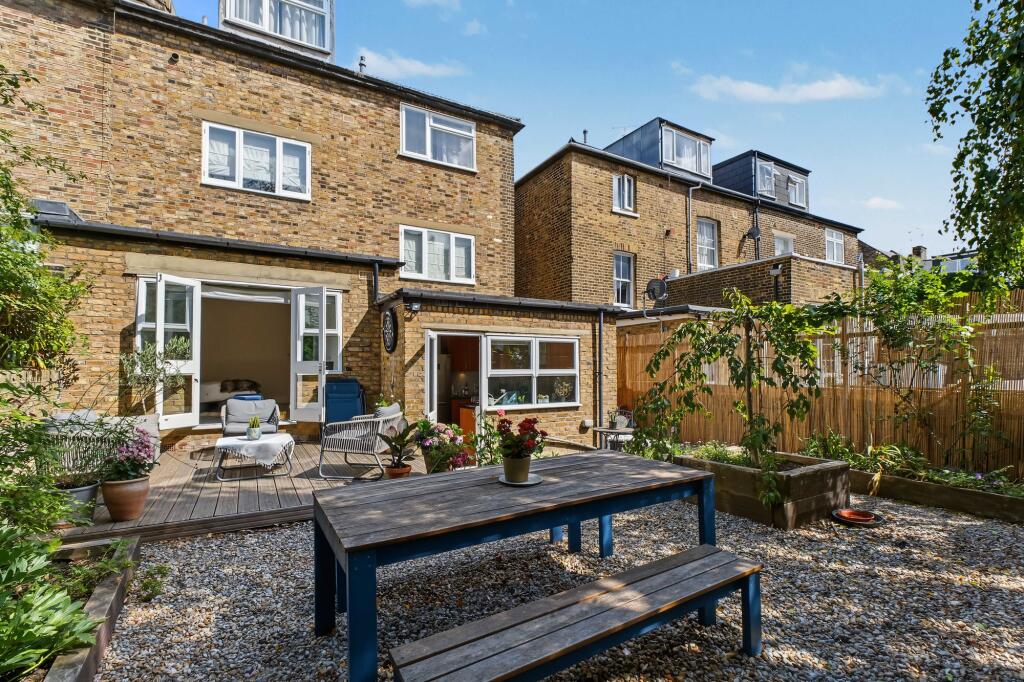 Apartment in London - View 5
