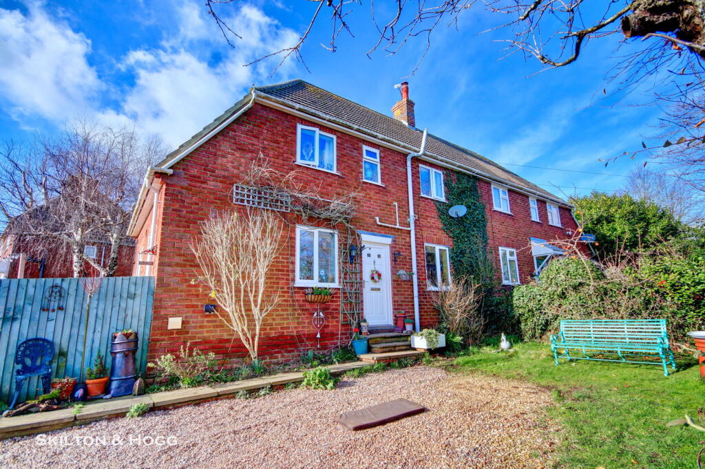 Main image of property: Spinney Hill, Braunston, Daventry, NN11 7JF