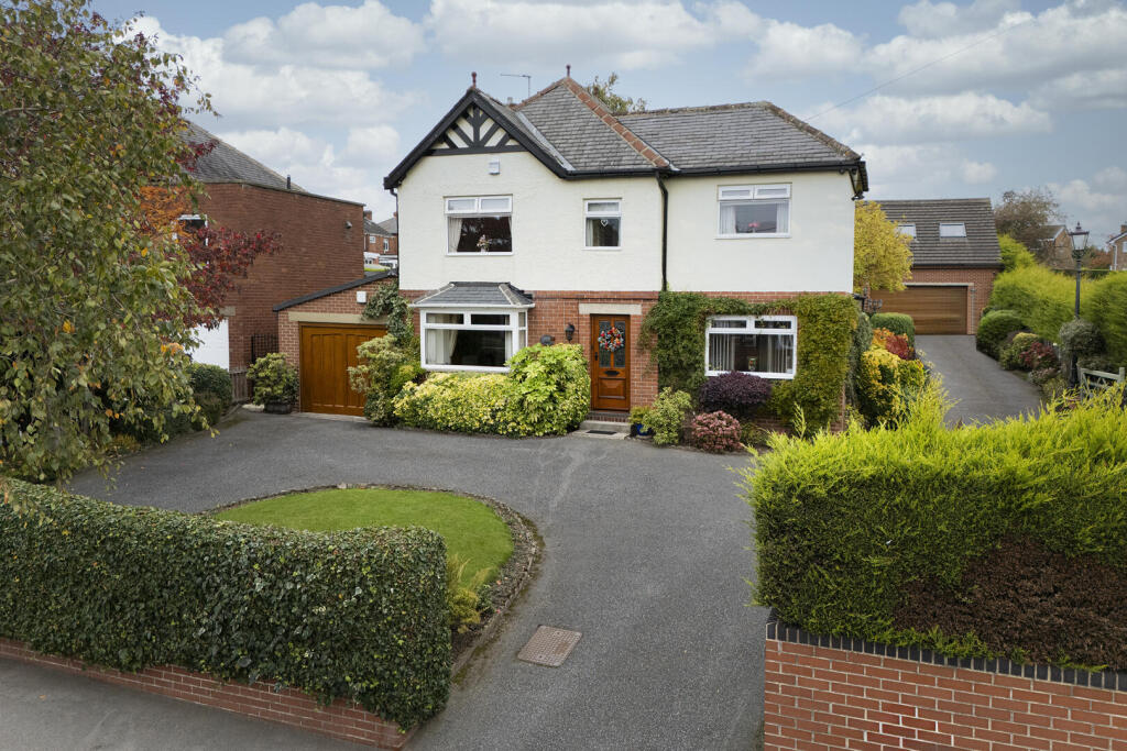 4-bed detached on Queens Drive, Ossett, £640,000