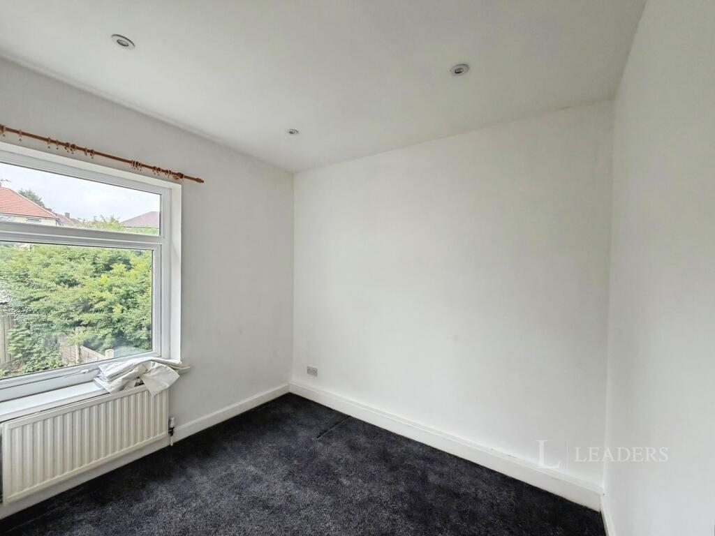 House in Sheffield, Woodthorpe - View 4