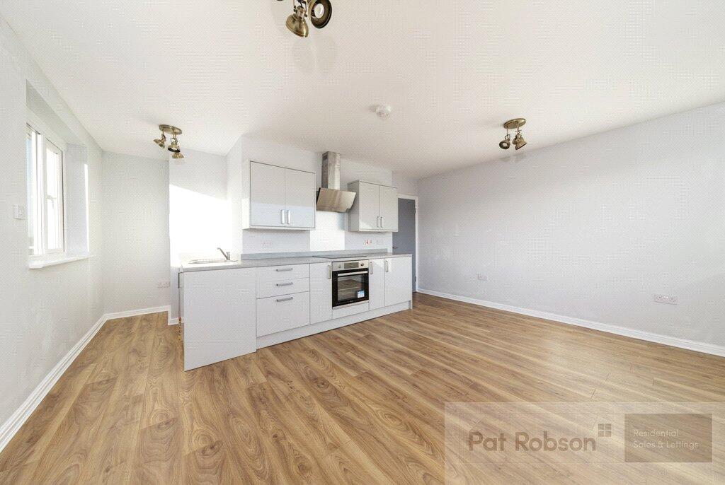 Apartment in North Tyneside, North East - View 4