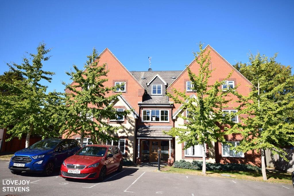 Main image of property: Enborne Road, Newbury, RG14