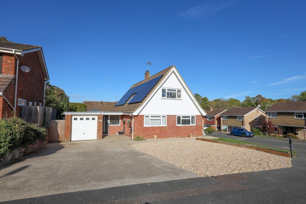 4-bed detached on Beechwoods, Burgess Hill, RH15, £725,000
