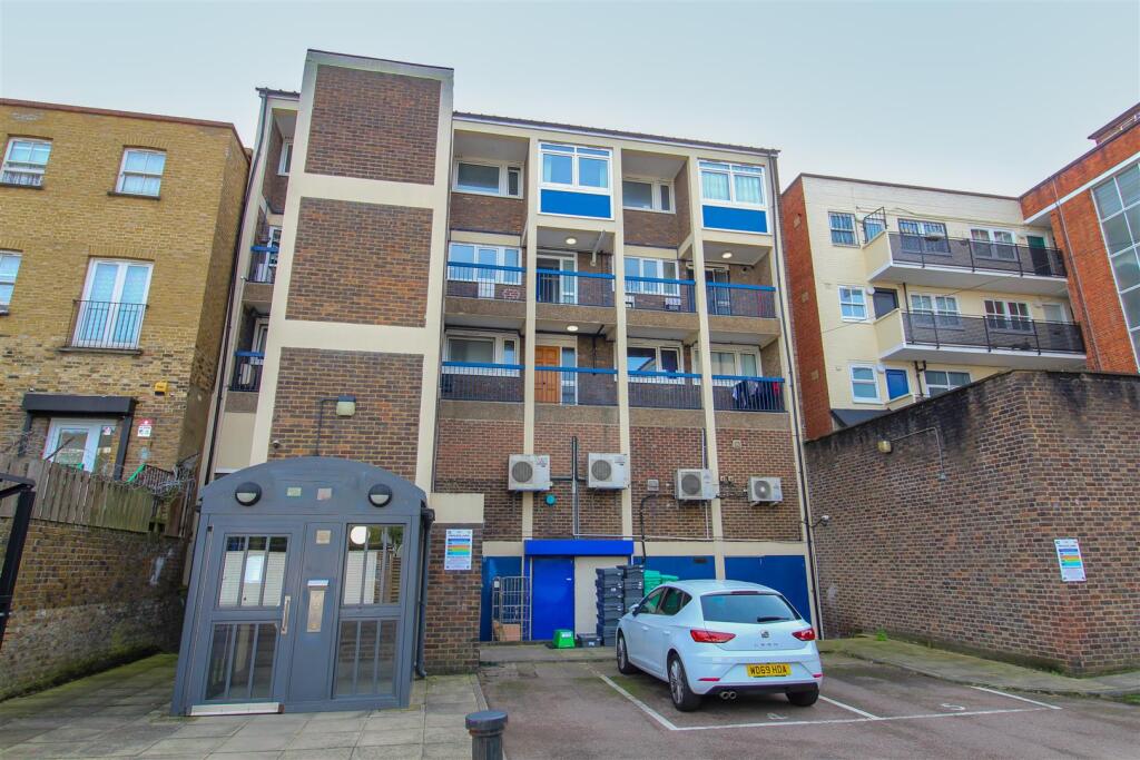 Main image of property: Roman Road, London