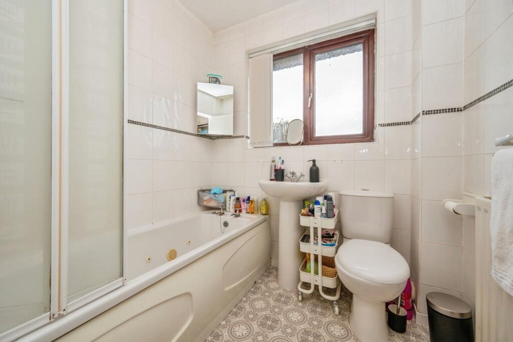 Additional image 17 of Oak Tree Close, Kingsbury, Tamworth, Warwickshire, B78