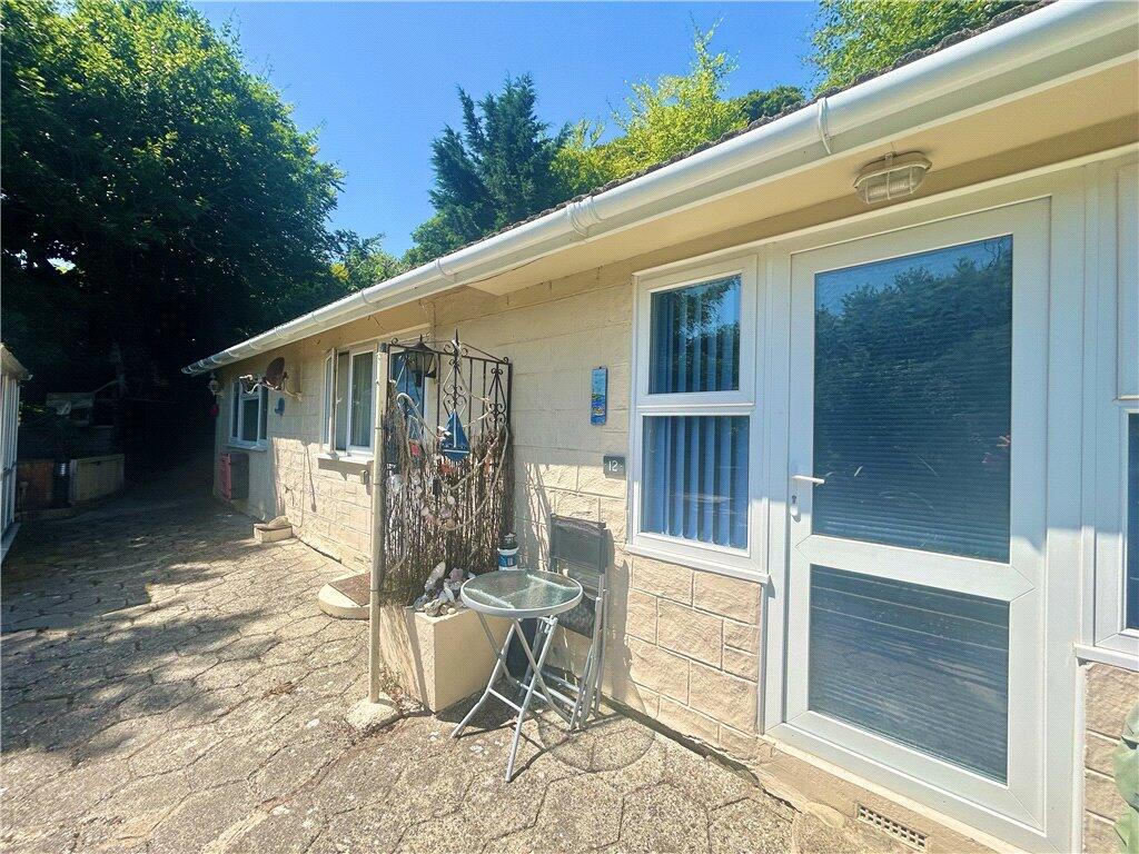 1-bed flat on Boxers Lane, Niton, Ventnor, £49,000